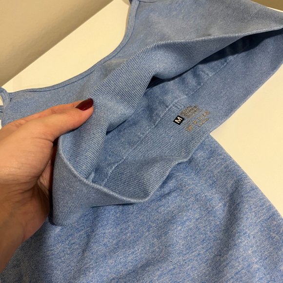 Amazon Workout Set - Picture 3 of 3